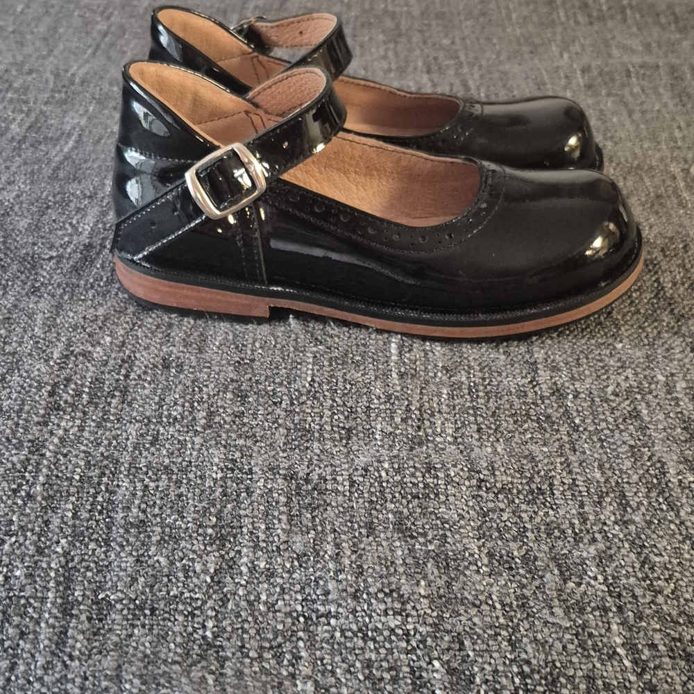 Elegant Black Kids Dress Shoes with Buckle